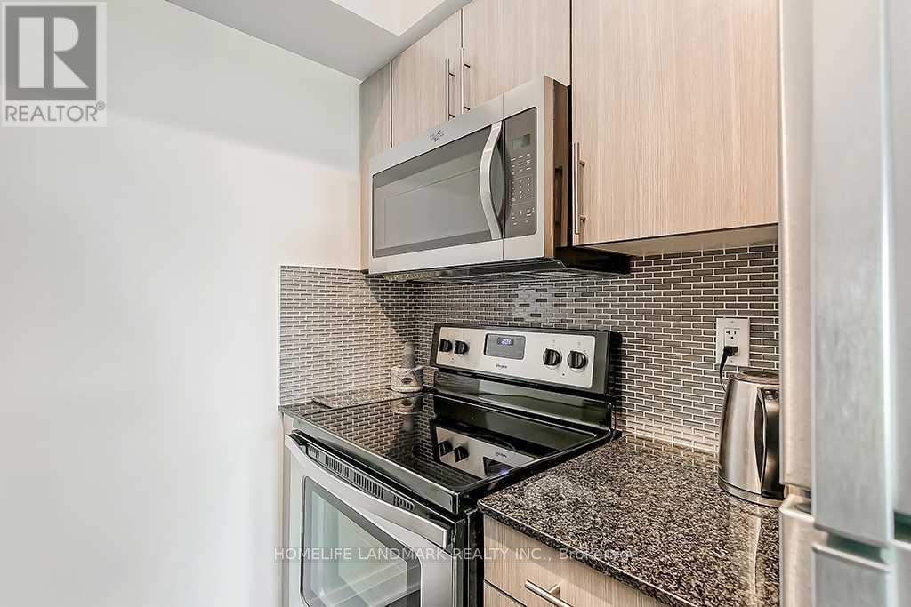 205 - 55 Speers Road, Oakville, Ontario  L6K 3R6 - Photo 16 - W12988066