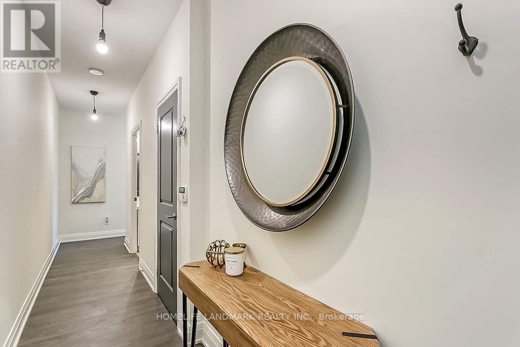 205 - 55 Speers Road, Oakville, Ontario  L6K 3R6 - Photo 8 - W12988066