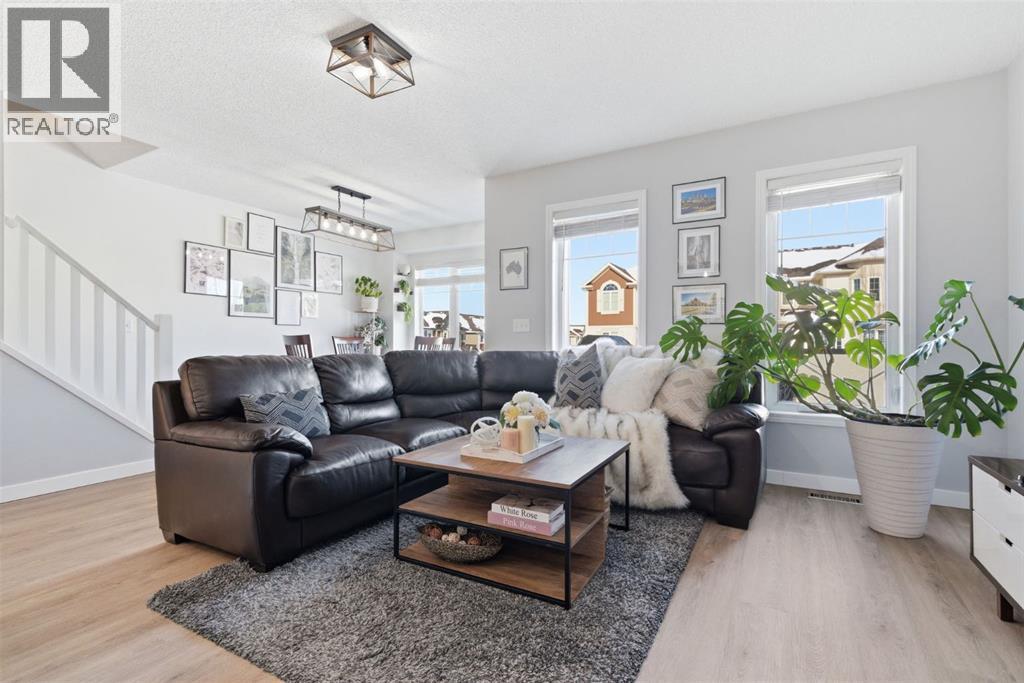 405 Windstone Grove Sw, Airdrie, Alberta  T4B 2P9 - Photo 9 - A2292789