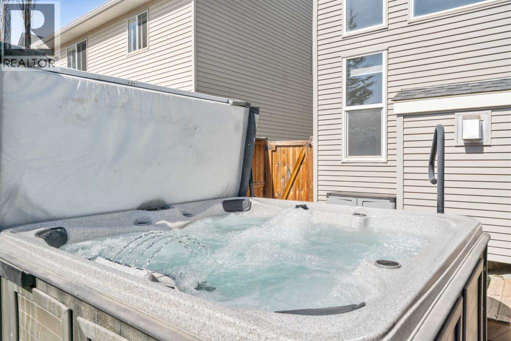 77 Cougarstone Circle SW, Calgary, Alberta  T3H 4W3 - Photo 18 - A2300370