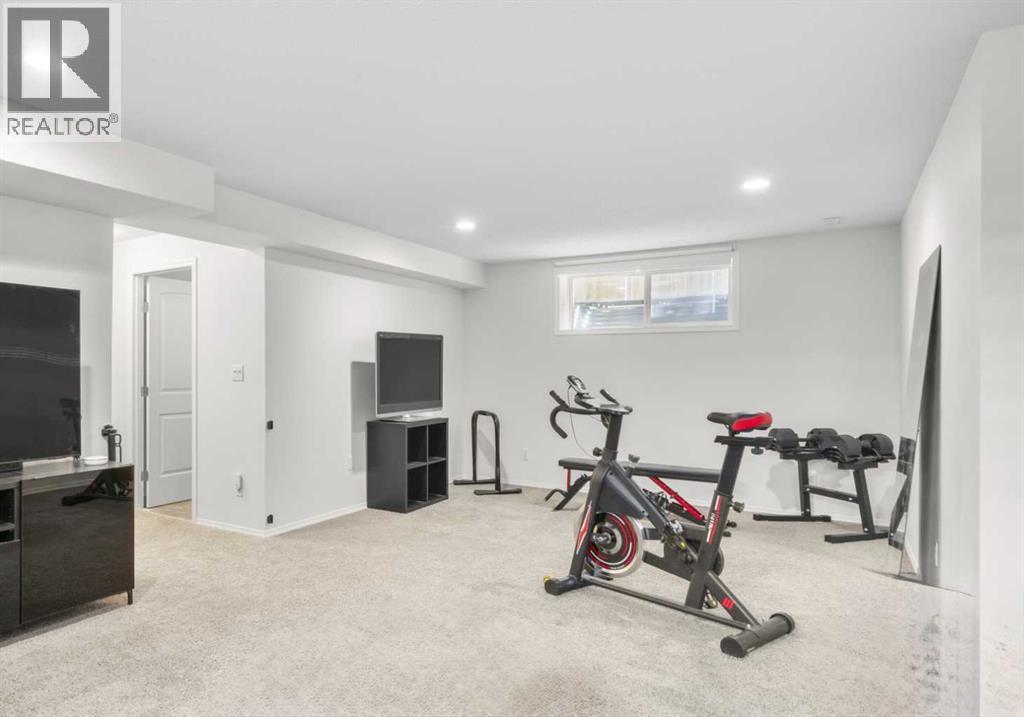 77 Cougarstone Circle SW, Calgary, Alberta  T3H 4W3 - Photo 14 - A2300370