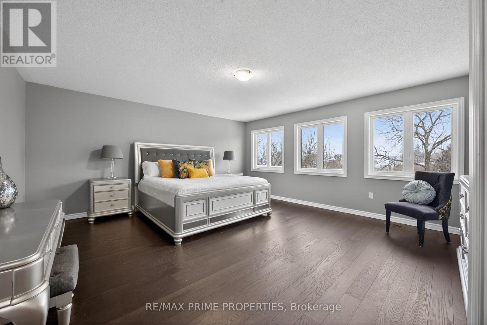 72 Ridge Gate Crescent, East Gwillimbury, Ontario L0G 1M0 - Photo 12 - N12803116