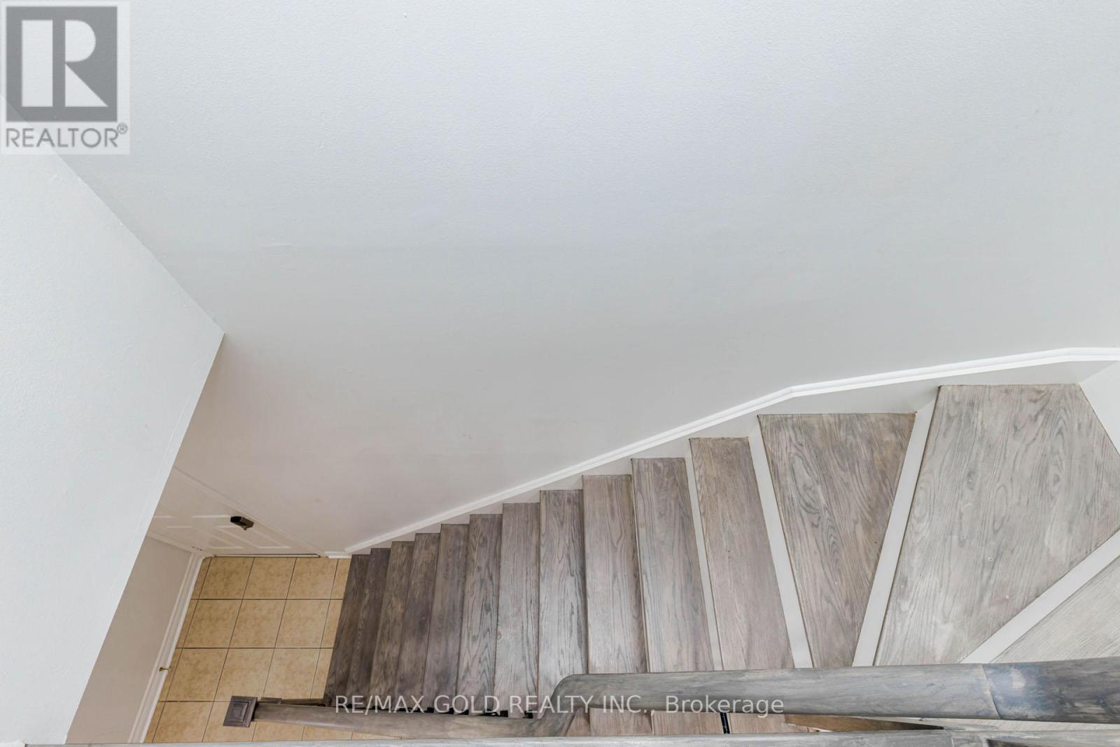 93 Footbridge Crescent, Brampton, Ontario L6R 0T9 - Photo 22 - W12987860