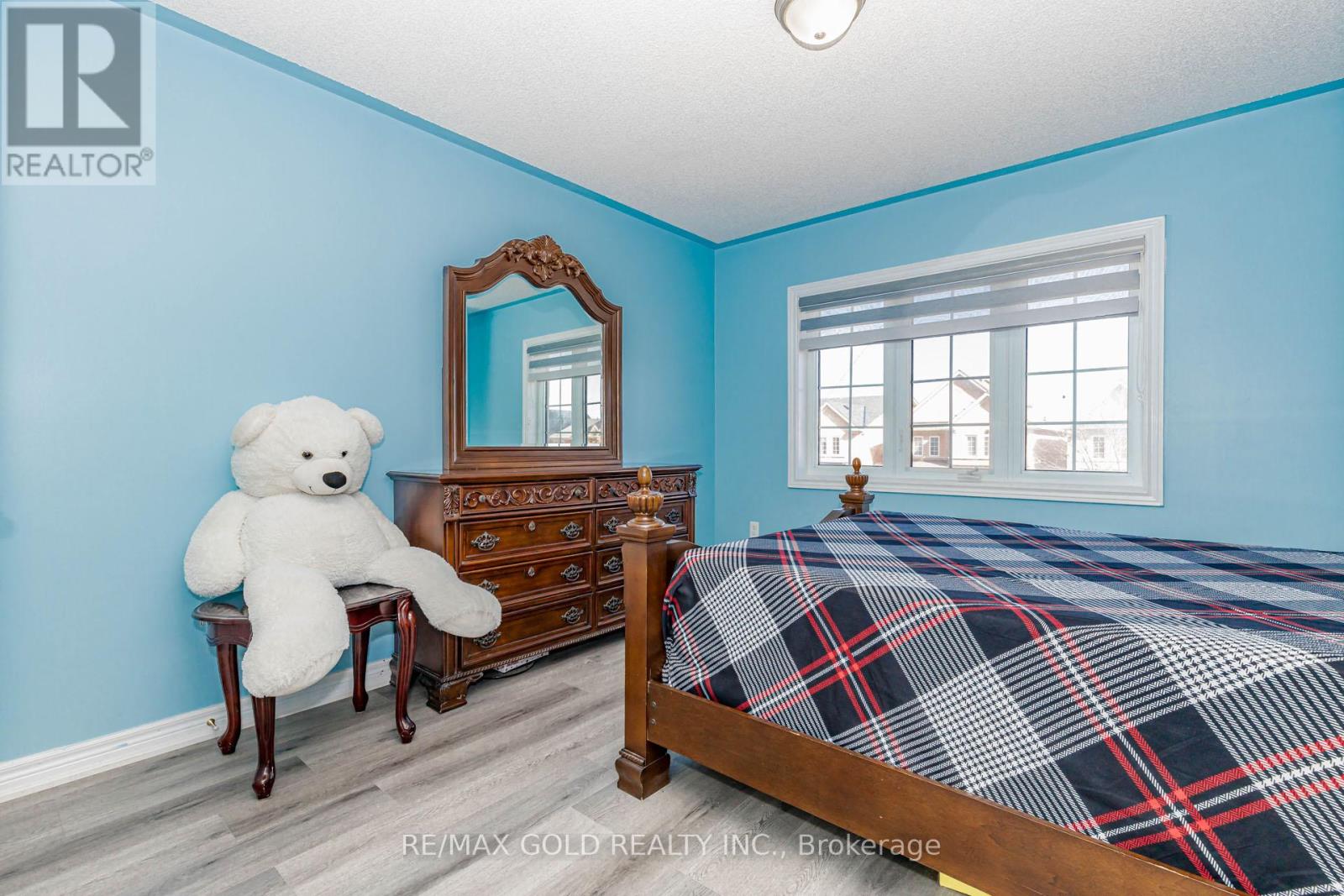 93 Footbridge Crescent, Brampton, Ontario L6R 0T9 - Photo 30 - W12987860