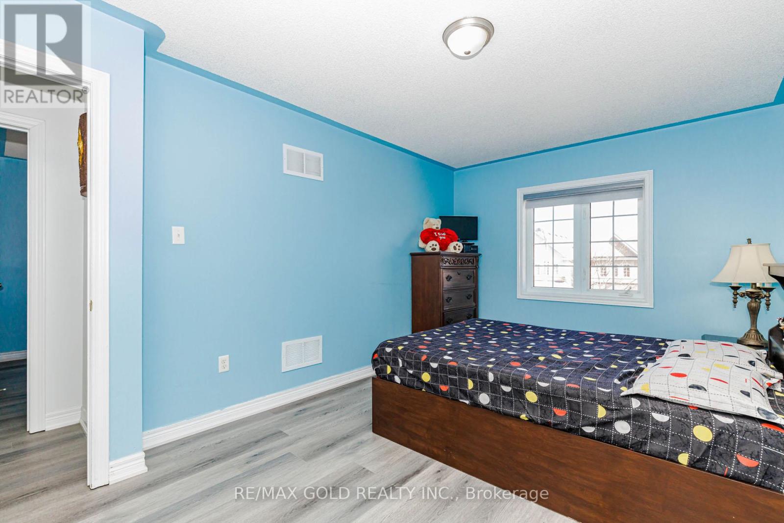 93 Footbridge Crescent, Brampton, Ontario L6R 0T9 - Photo 36 - W12987860