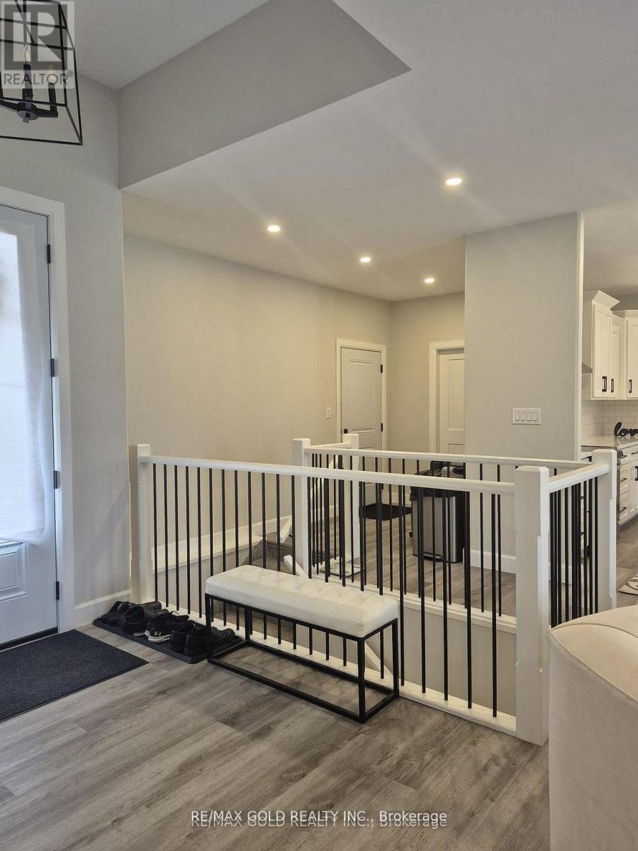 11 - 5 John Pound Road, Tillsonburg, Ontario N4G 5X3 - Photo 14 - X12884070