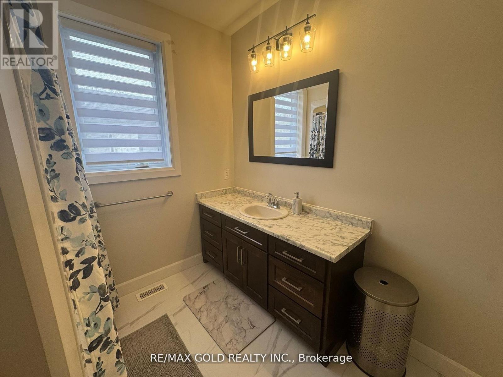 11 - 5 John Pound Road, Tillsonburg, Ontario N4G 5X3 - Photo 35 - X12884070