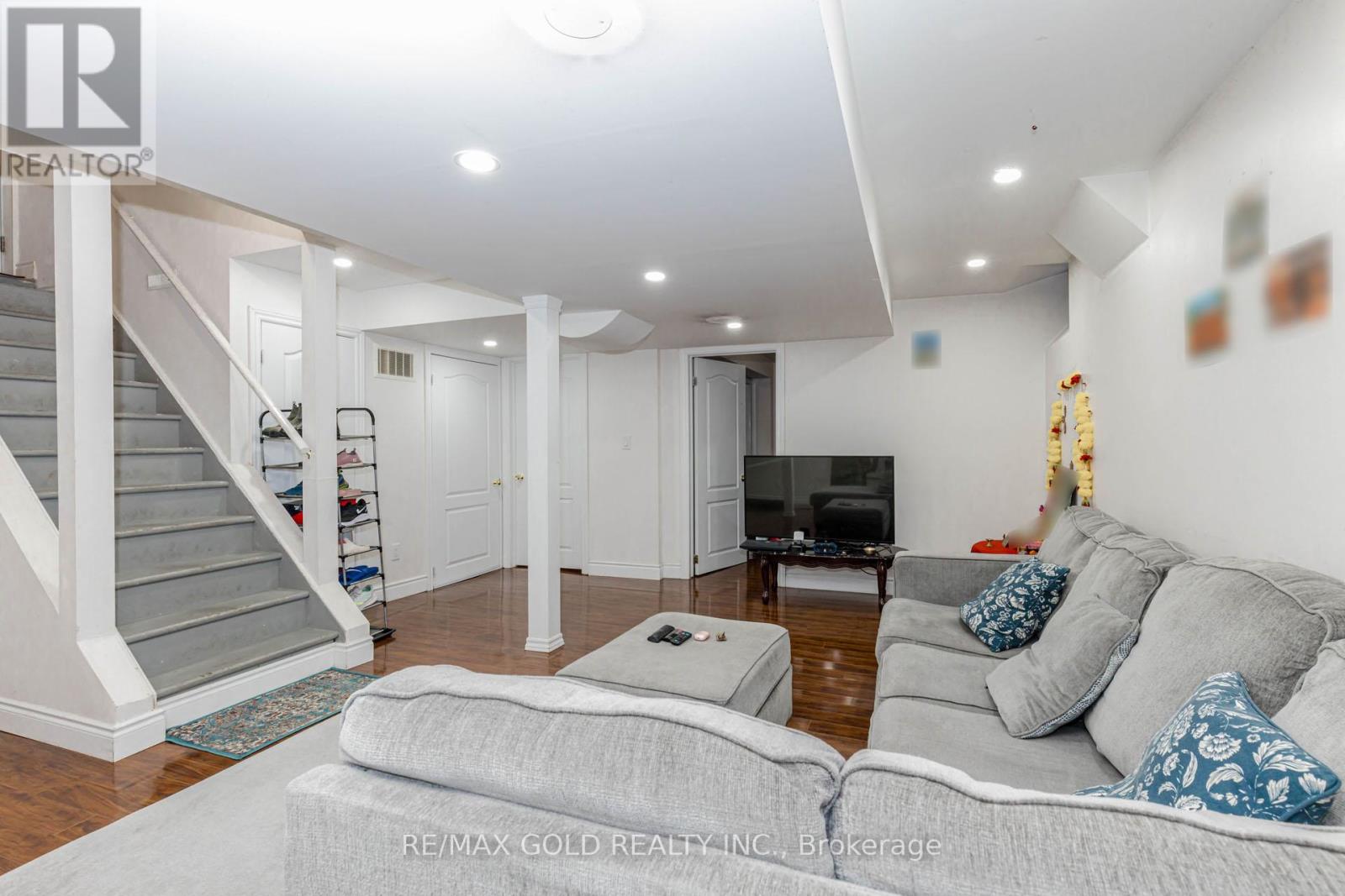 93 Footbridge Crescent, Brampton, Ontario L6R 0T9 - Photo 42 - W12987860