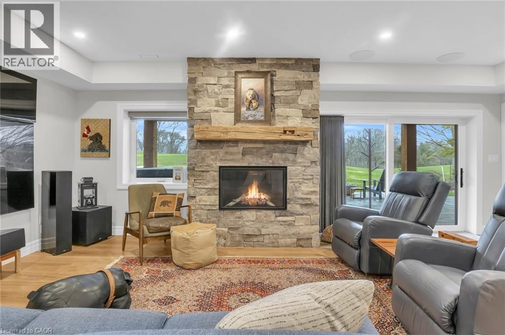 250 Stanley Drive, Waterloo, Ontario  N2L 1H8 - Photo 29 - 40818281