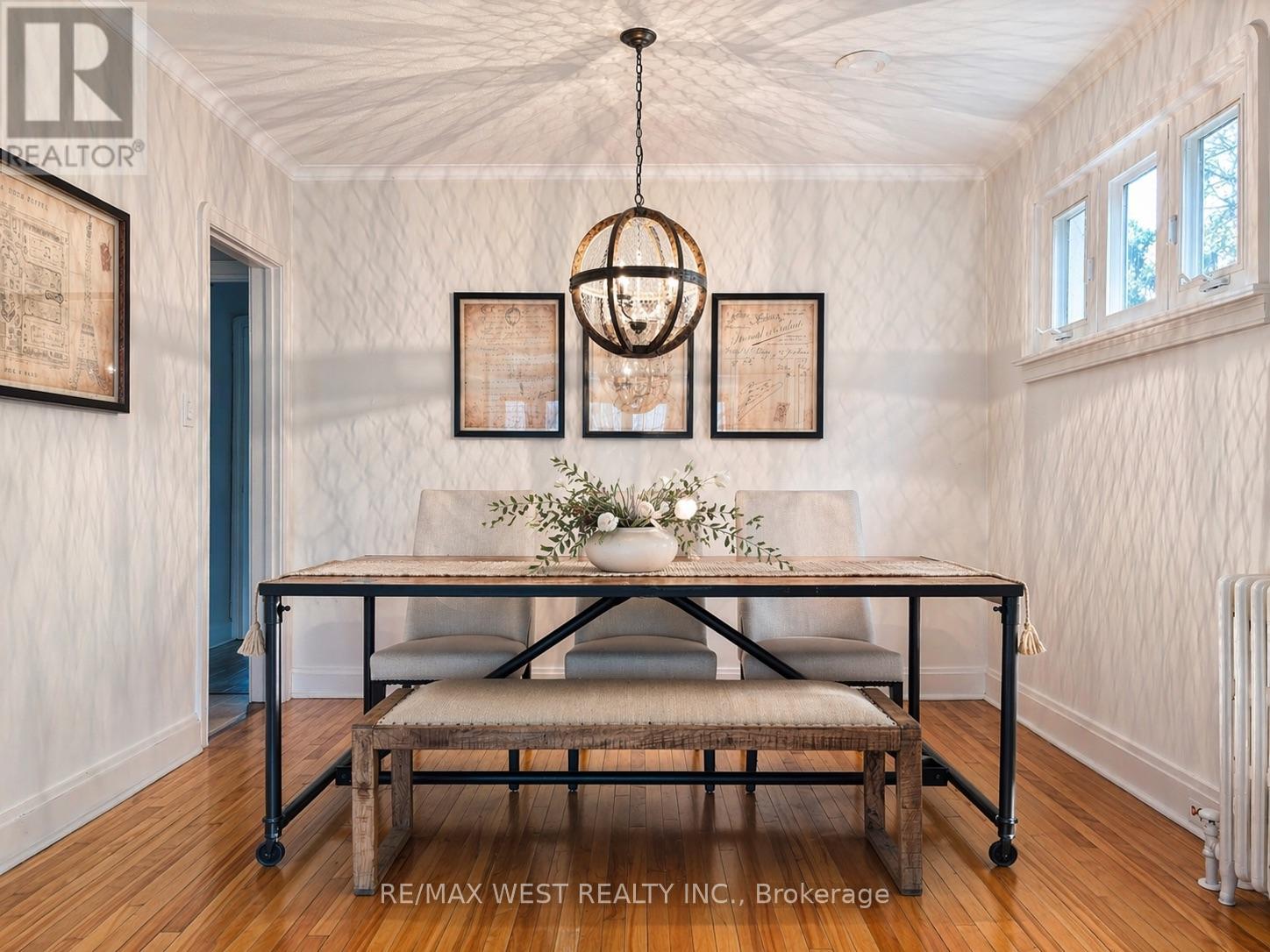 3 Glenroy Avenue, Toronto, Ontario  M8Y 2L9 - Photo 4 - W12861132