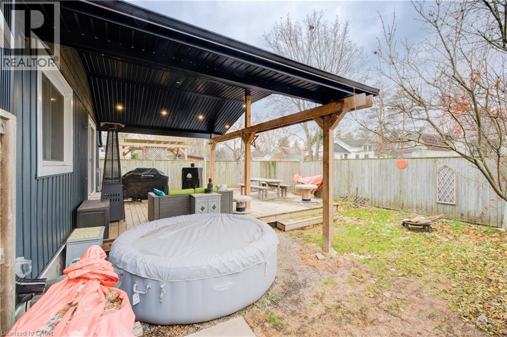 425 St Patrick Street, Port Dover, Ontario  N0A 1N0 - Photo 18 - 40818602