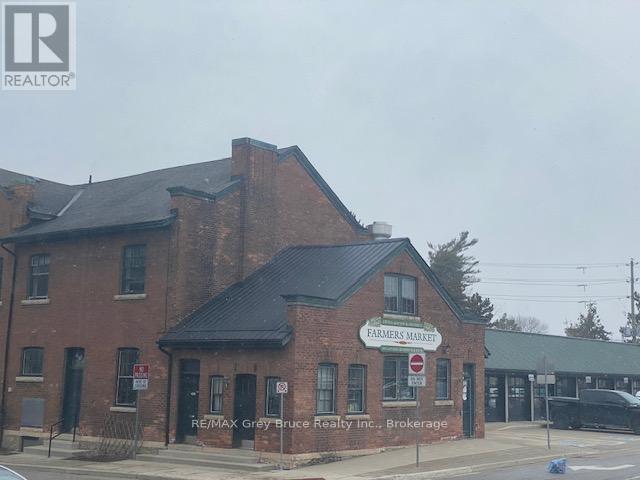 153 8th Street E, Owen Sound, Ontario  N4K 2C6 - Photo 4 - X12988106