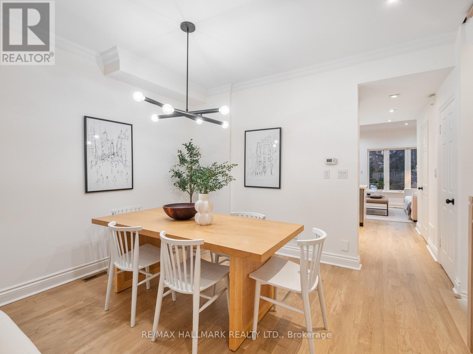 26 Eastmount Avenue, Toronto, Ontario  M4K 1V1 - Photo 7 - E12955196