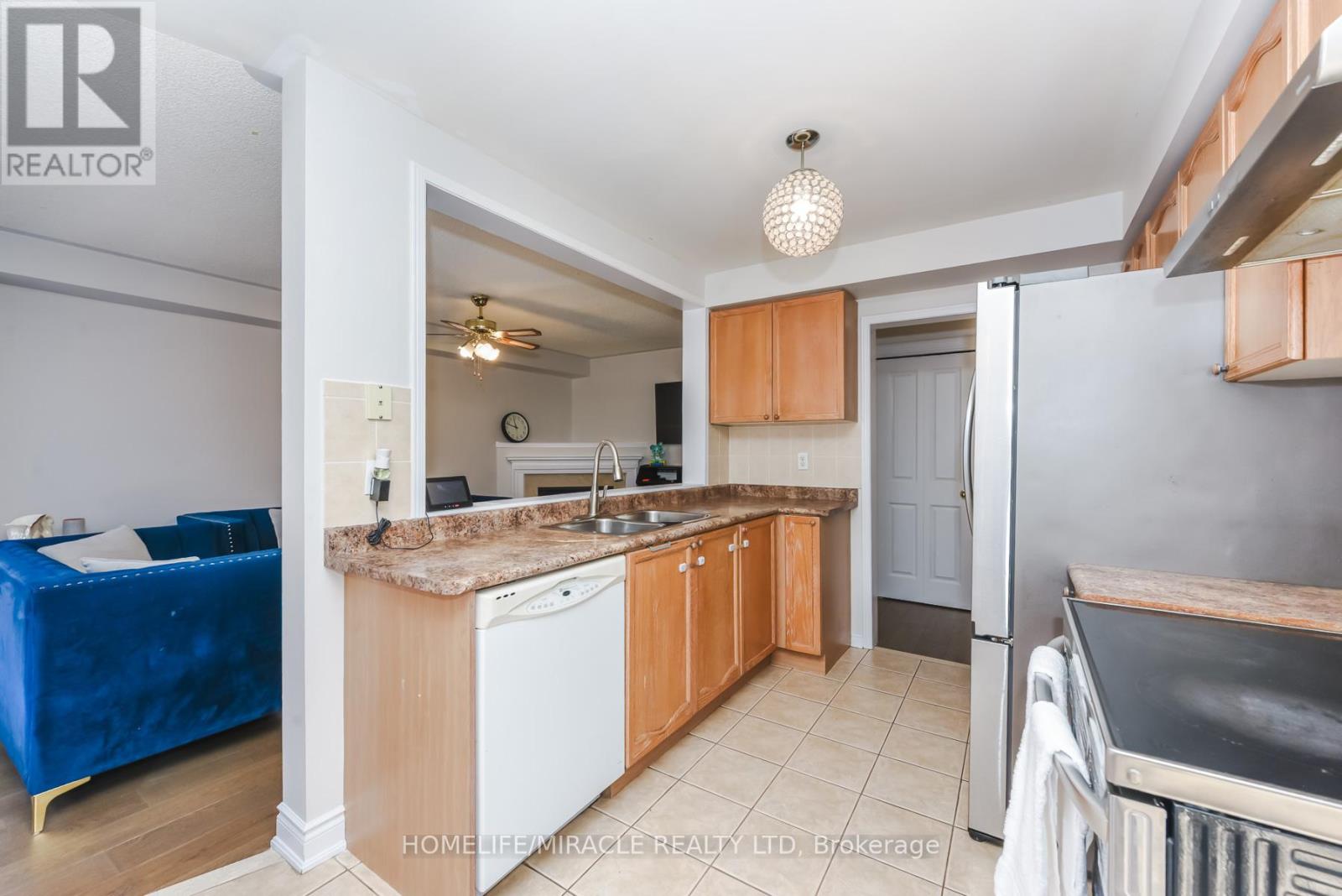 114 Edenbrook Hill Drive, Brampton, Ontario  L7A 2P2 - Photo 12 - W12987264