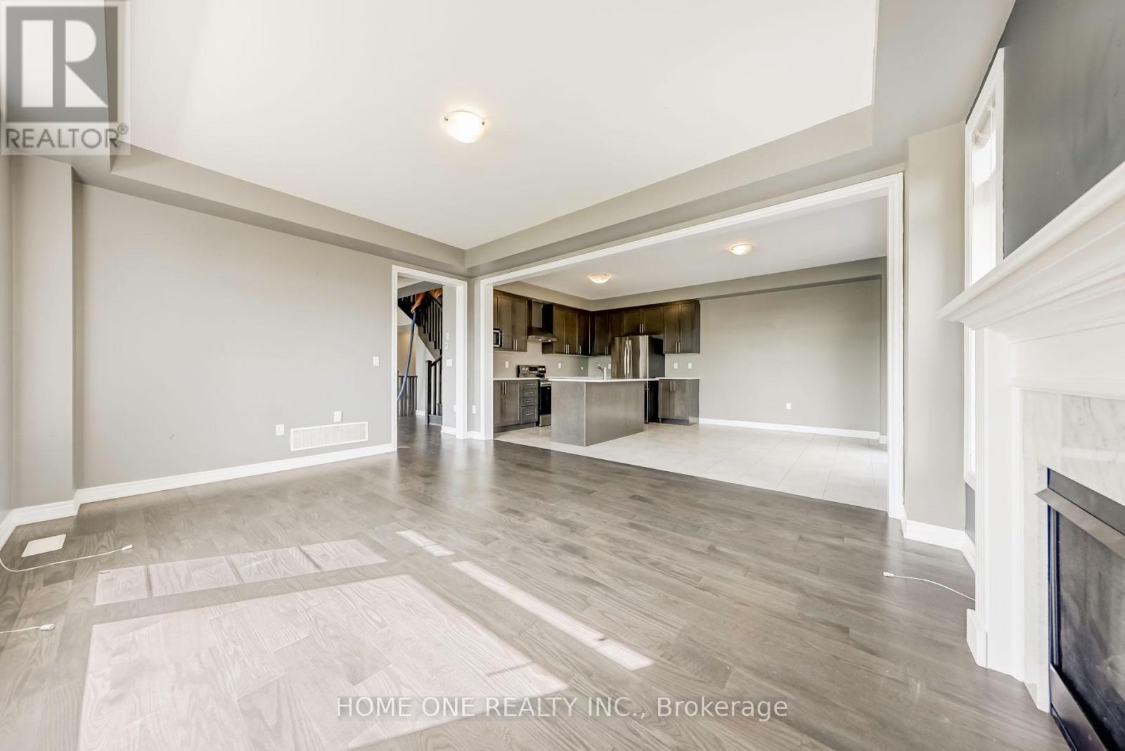 51 Eastgrove Square, East Gwillimbury, Ontario  L9N 0R3 - Photo 13 - N12988122