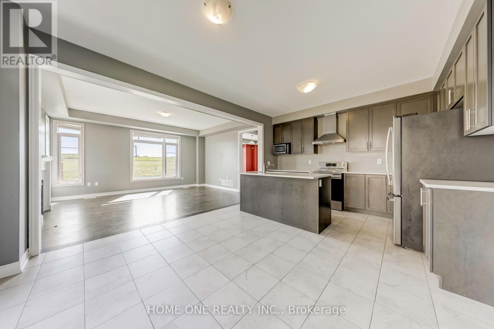 51 Eastgrove Square, East Gwillimbury, Ontario  L9N 0R3 - Photo 16 - N12988122