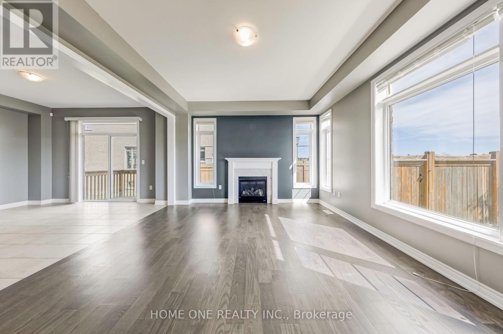 51 Eastgrove Square, East Gwillimbury, Ontario  L9N 0R3 - Photo 18 - N12988122