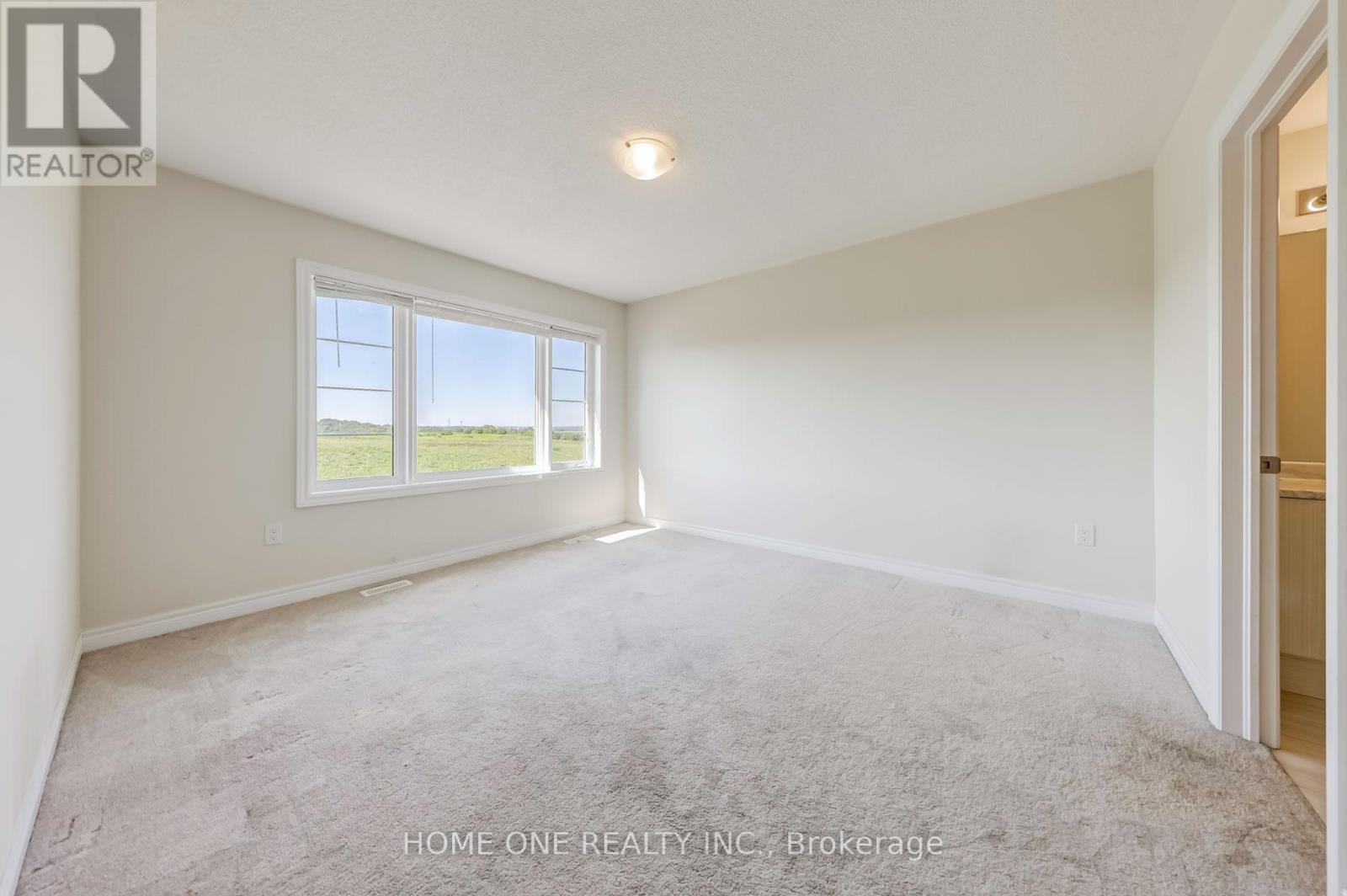 51 Eastgrove Square, East Gwillimbury, Ontario  L9N 0R3 - Photo 20 - N12988122