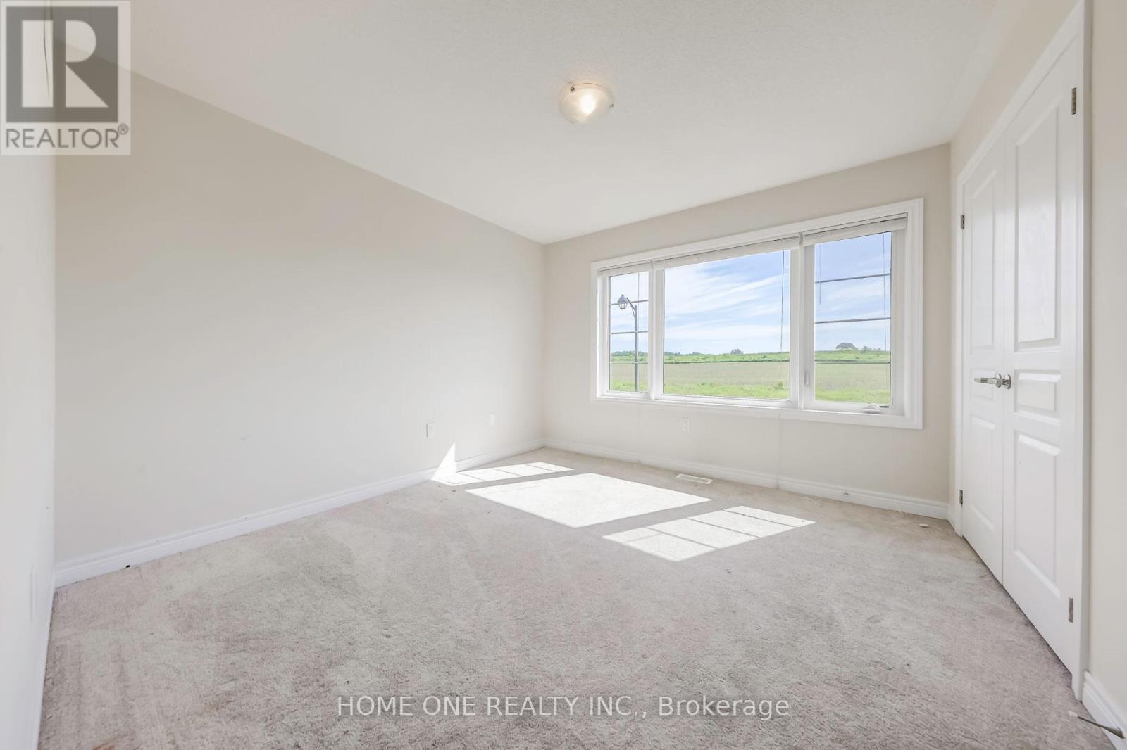 51 Eastgrove Square, East Gwillimbury, Ontario  L9N 0R3 - Photo 27 - N12988122