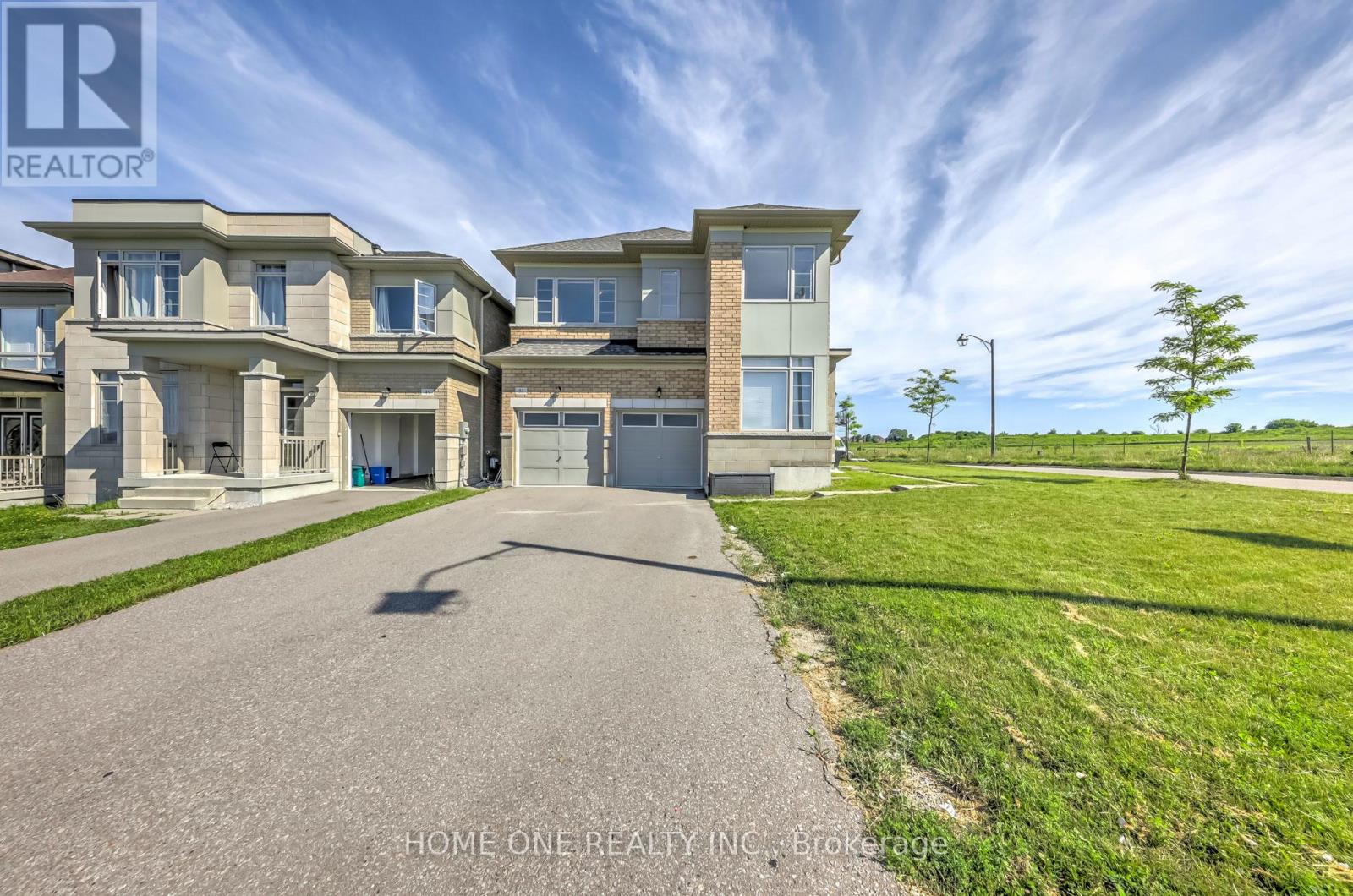 51 Eastgrove Square, East Gwillimbury, Ontario  L9N 0R3 - Photo 5 - N12988122