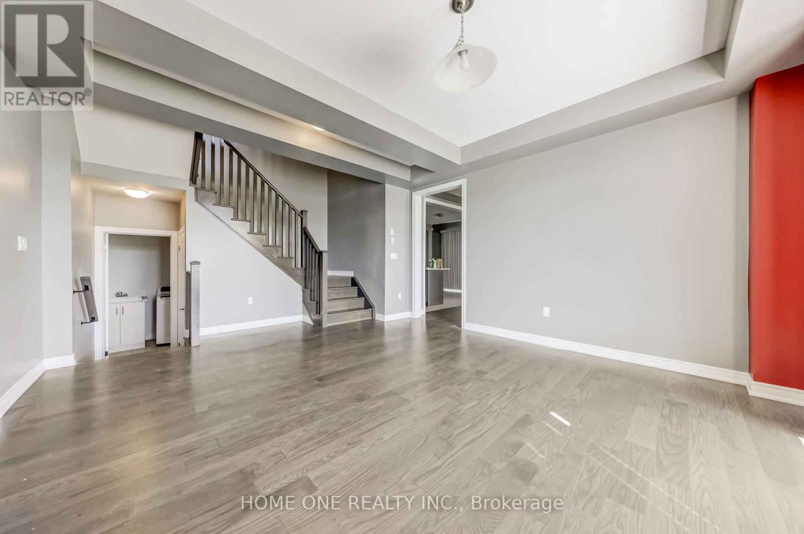 51 Eastgrove Square, East Gwillimbury, Ontario  L9N 0R3 - Photo 8 - N12988122