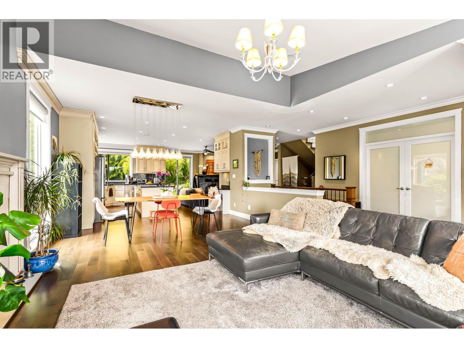 915 THISTLE PLACE, Squamish, British Columbia