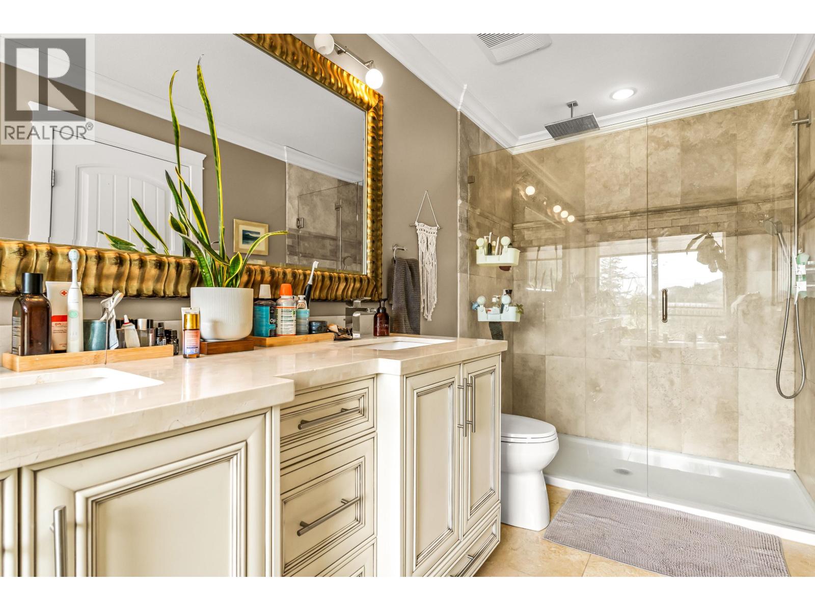 915 Thistle Place, Squamish, British Columbia  V0N 1J0 - Photo 10 - R3110150