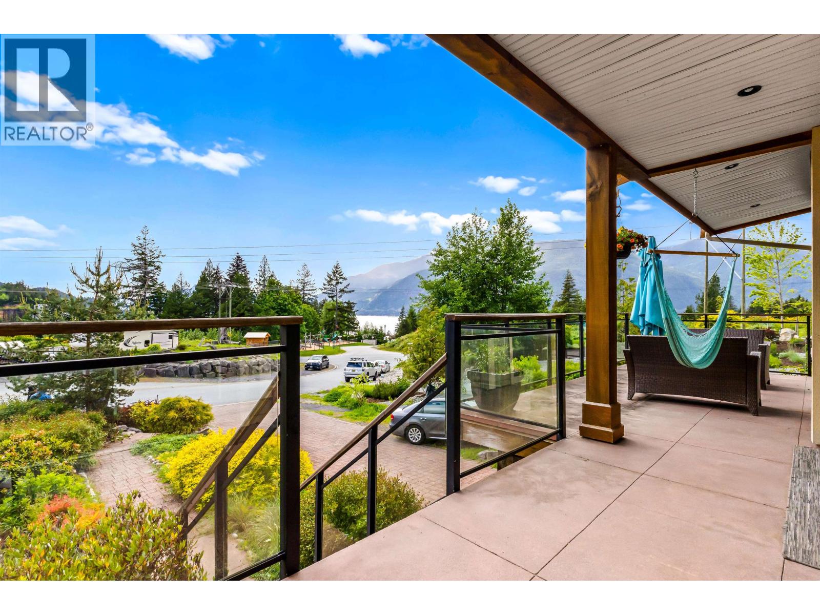 915 Thistle Place, Squamish, British Columbia  V0N 1J0 - Photo 20 - R3110150