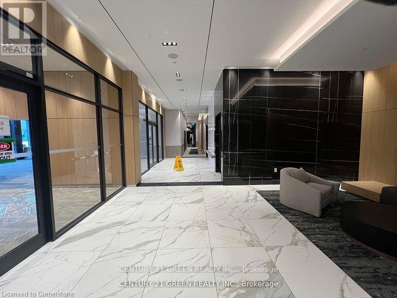 2105 - 202 Burnhamthorpe Road E, Mississauga, Ontario  L5A 0B2 - Photo 4 - W12935660