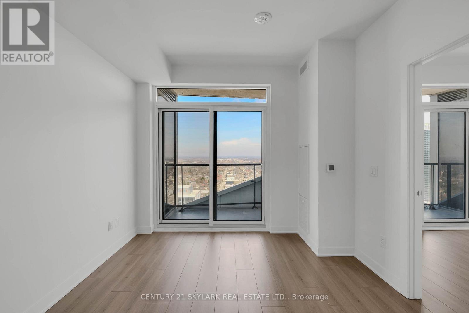 3011 - 25 Wellington Street, Kitchener, Ontario  N2G 0G5 - Photo 6 - X12988104