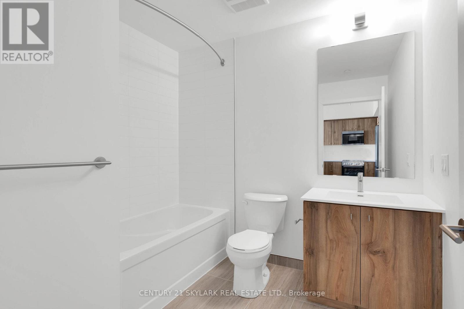 3011 - 25 Wellington Street, Kitchener, Ontario  N2G 0G5 - Photo 8 - X12988104