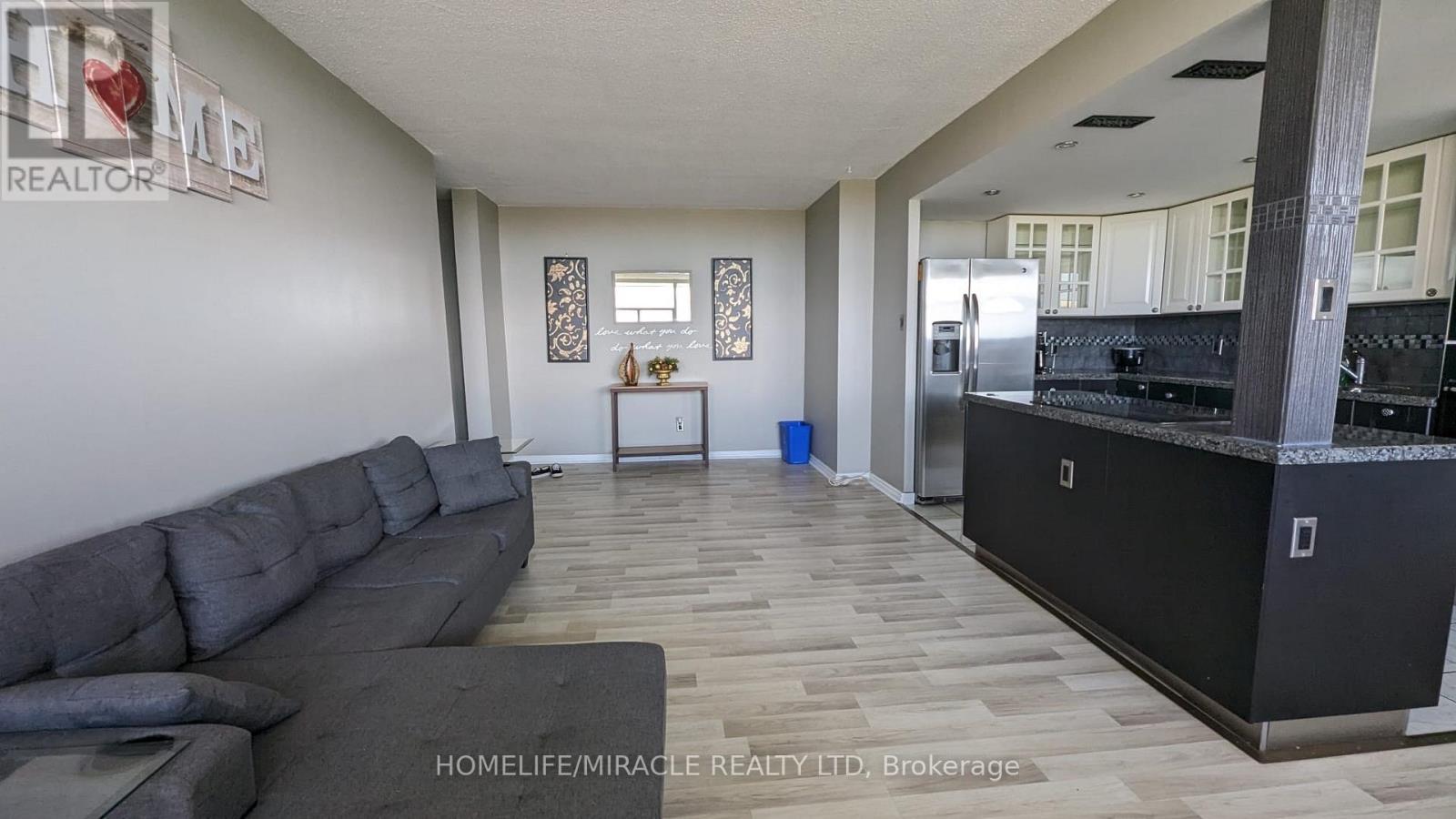 907 - 215 Glenridge Avenue, St. Catharines, Ontario  L2T 3J7 - Photo 12 - X12988118