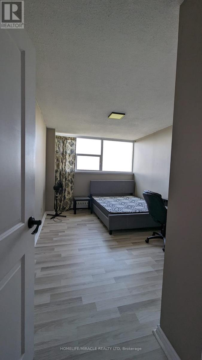 907 - 215 Glenridge Avenue, St. Catharines, Ontario  L2T 3J7 - Photo 13 - X12988118