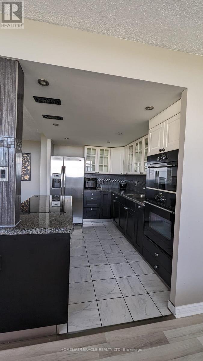 907 - 215 Glenridge Avenue, St. Catharines, Ontario  L2T 3J7 - Photo 4 - X12988118