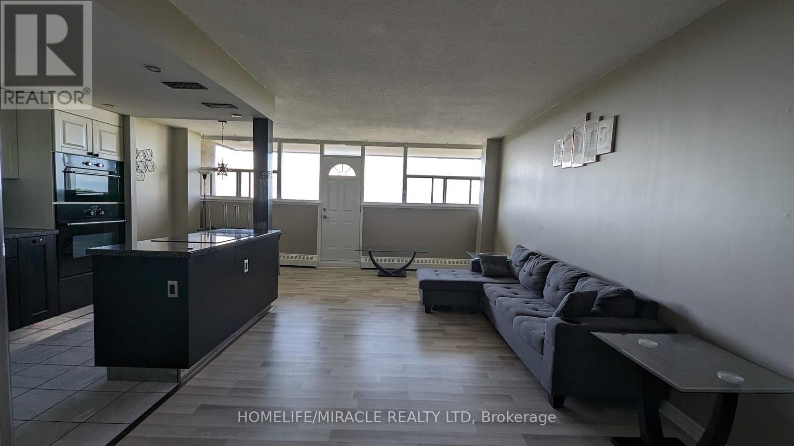 907 - 215 Glenridge Avenue, St. Catharines, Ontario  L2T 3J7 - Photo 6 - X12988118