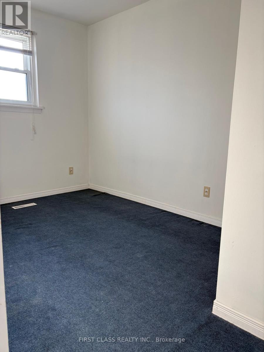 701 Leeder Court, Newmarket, Ontario  L3Y 5A8 - Photo 19 - N12894104