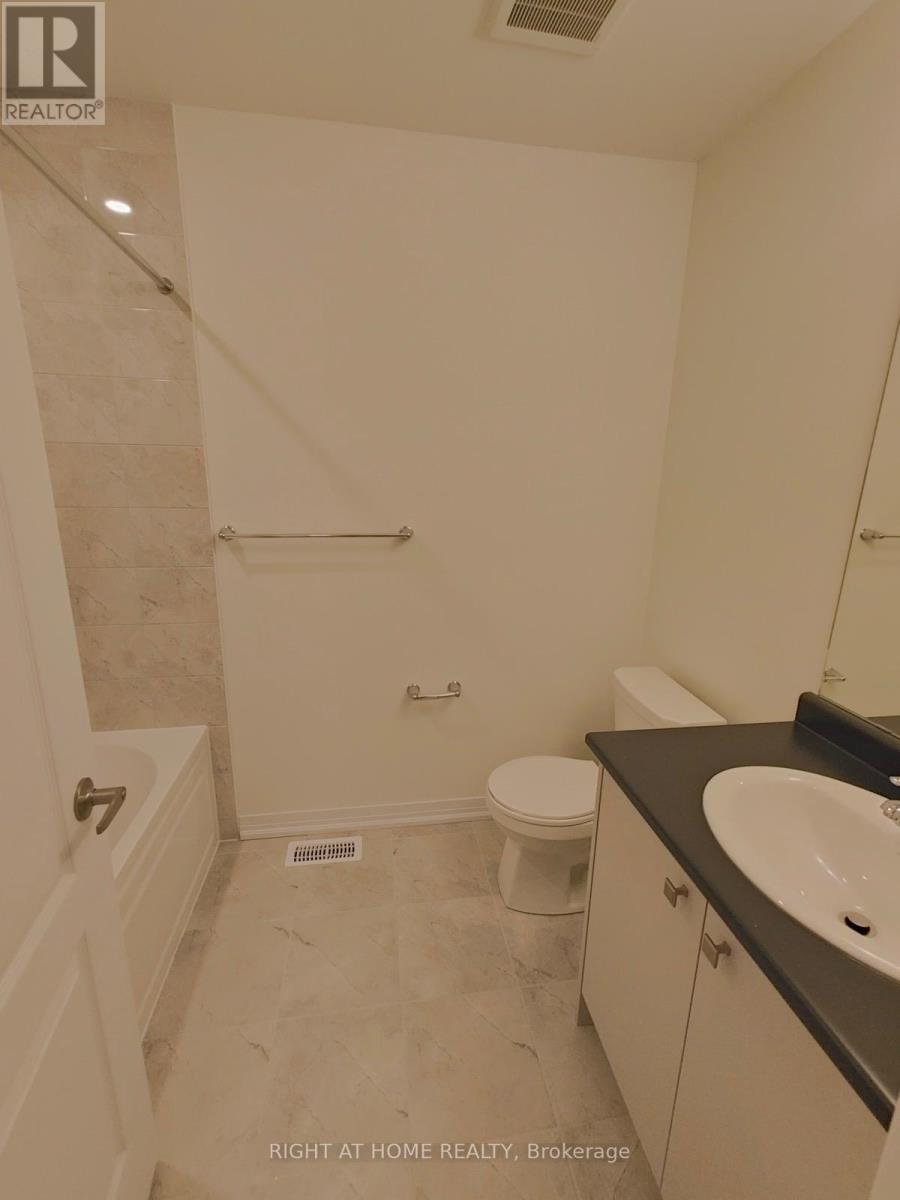 115 Brighton Lane, Thorold, Ontario  L2V 0N7 - Photo 11 - X12978262