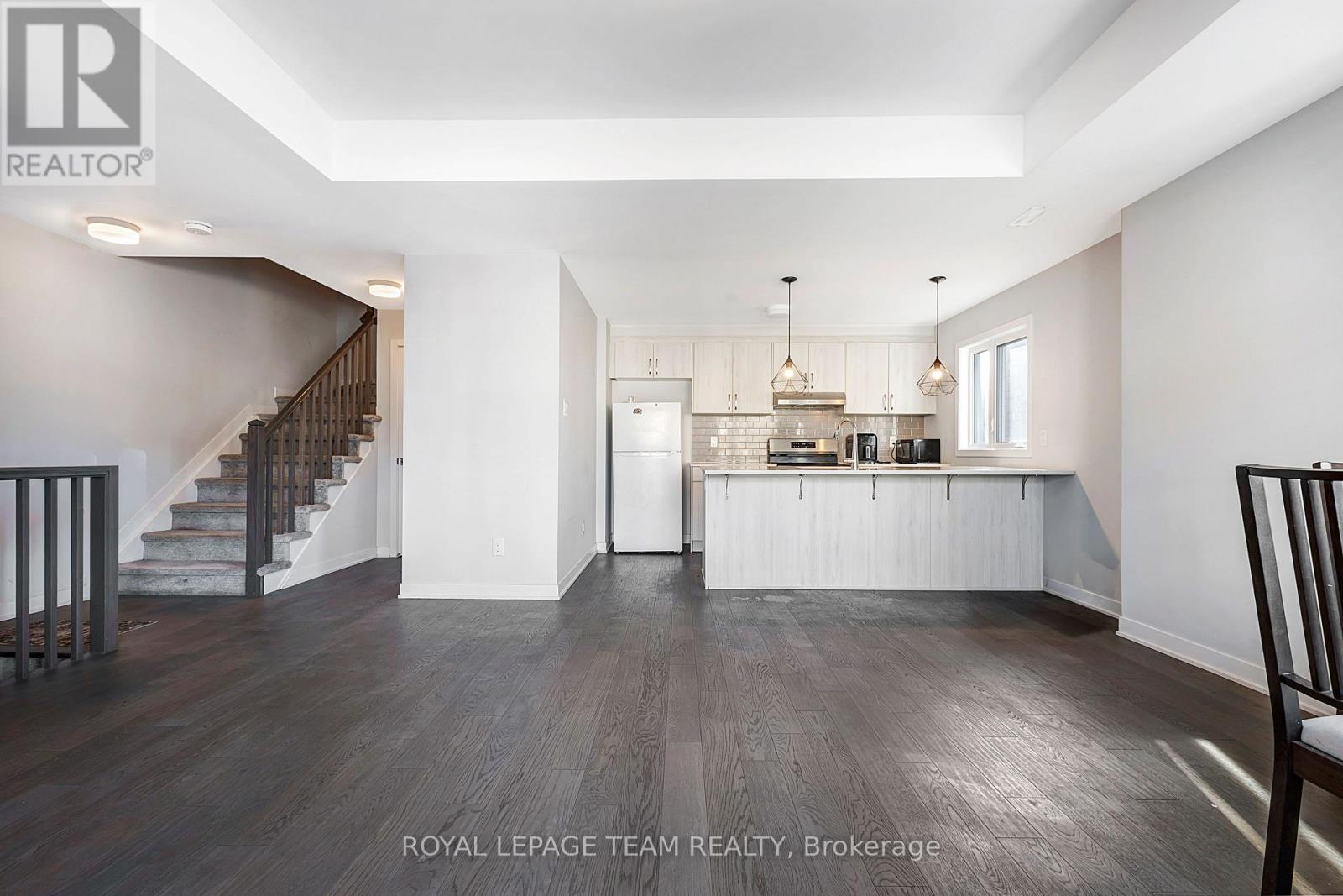 30 Pyrite Private, Ottawa, Ontario  K2J 7J5 - Photo 6 - X12988142