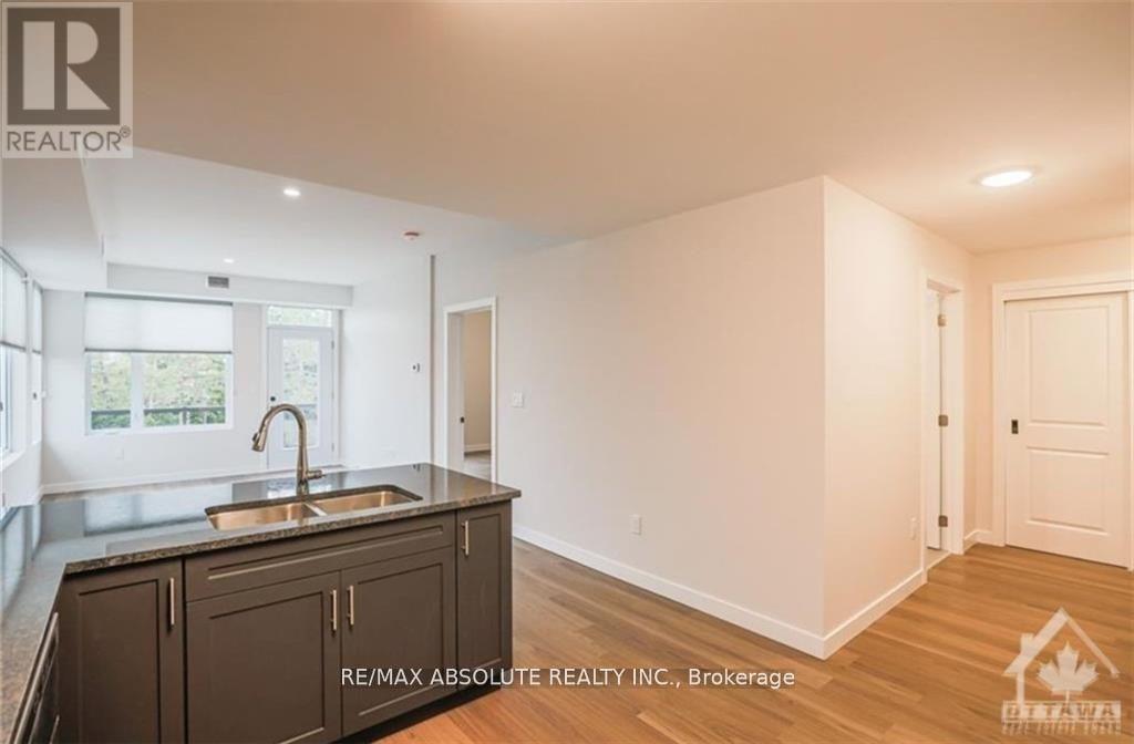 303 - 5992 Hazeldean Road, Ottawa, Ontario  K2S 1B9 - Photo 5 - X12988170