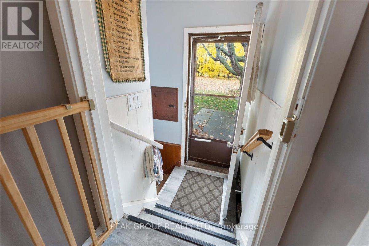 18 Karen Crescent, Welland, Ontario  L3C 2Y6 - Photo 14 - X12988178