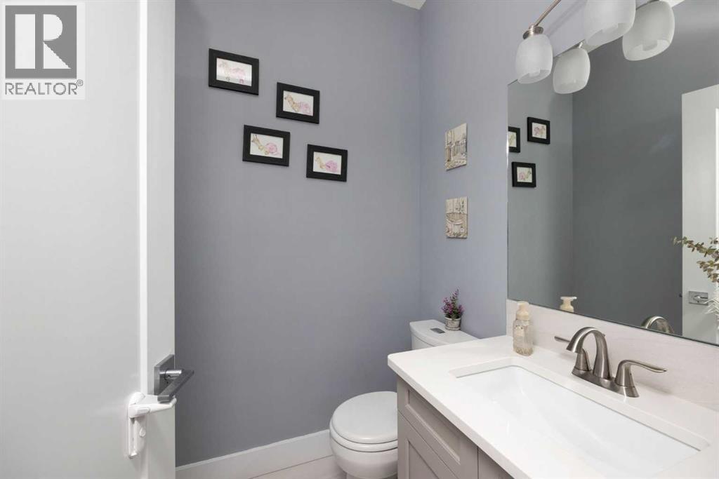 115 Airmont Court, Fort Mcmurray, Alberta T9J 1G1 - Photo 10 - A2298847