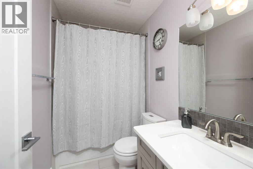 115 Airmont Court, Fort Mcmurray, Alberta T9J 1G1 - Photo 17 - A2298847