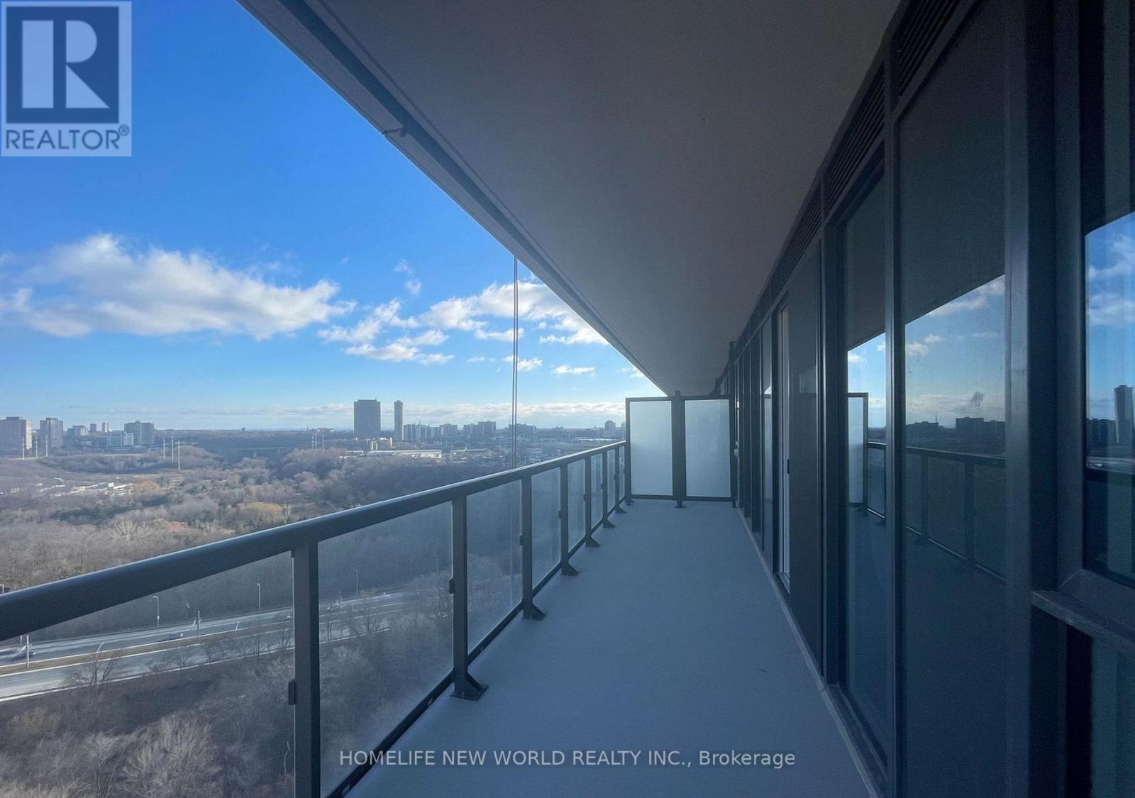 1804 - 30 Inn On The Park Drive, Toronto, Ontario  M3C 0P7 - Photo 14 - C12988136