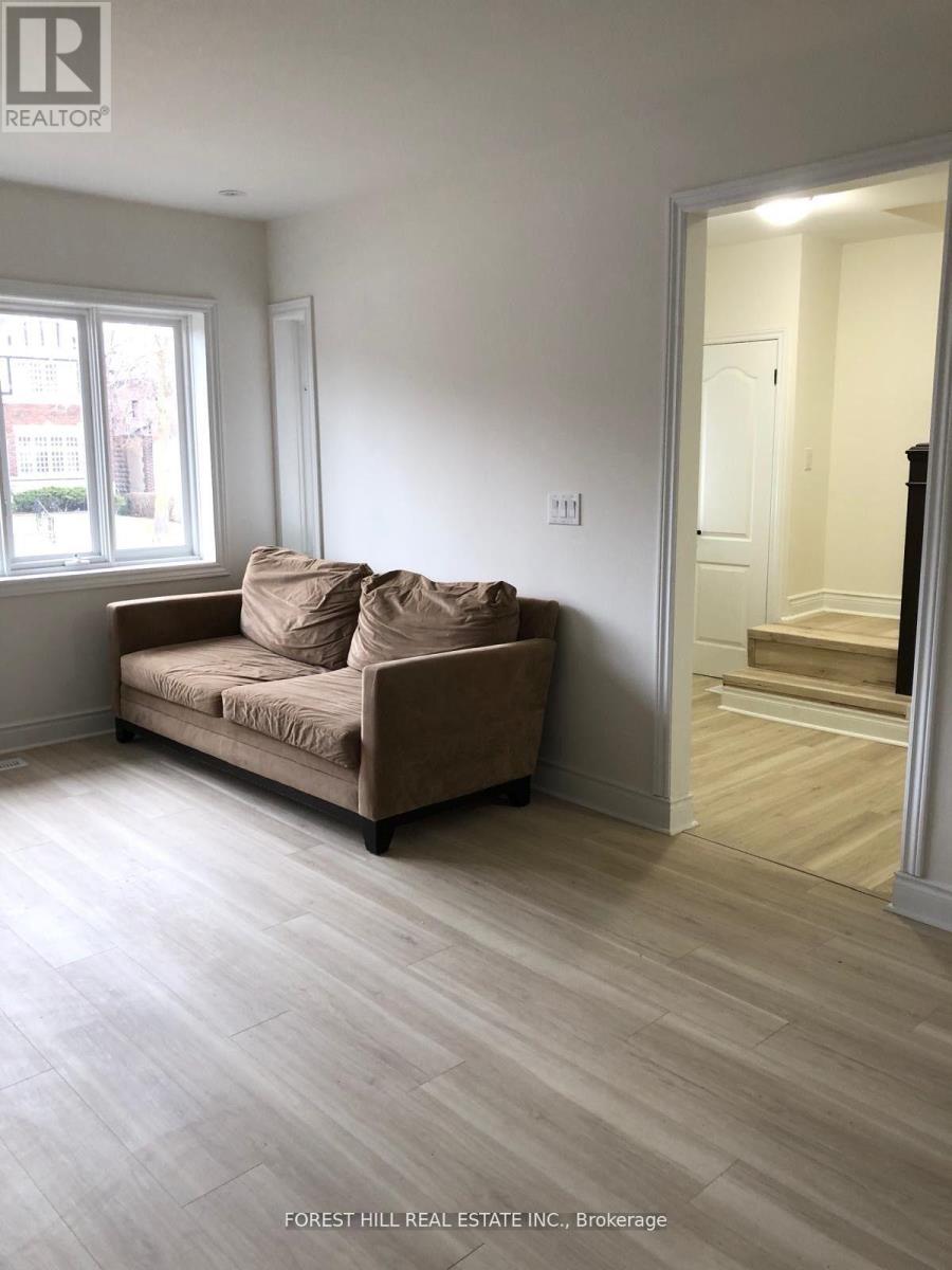 14 Leith Place, Toronto, Ontario  M4N 2R4 - Photo 5 - C12988172