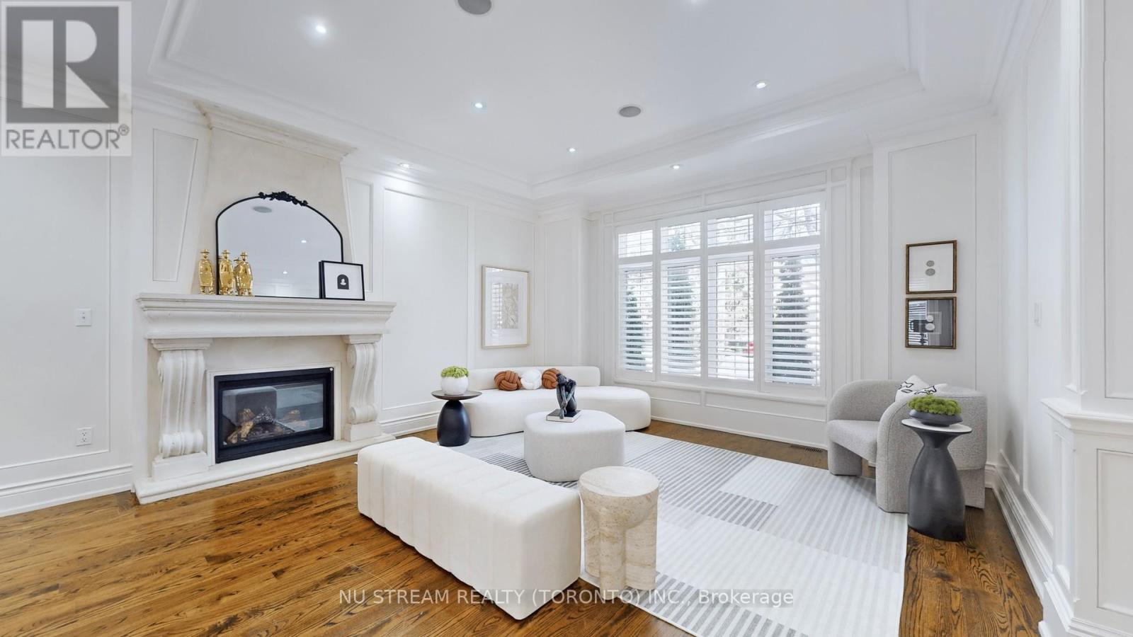 205 Byng Avenue, Toronto, Ontario  M2N 4L2 - Photo 3 - C12986822