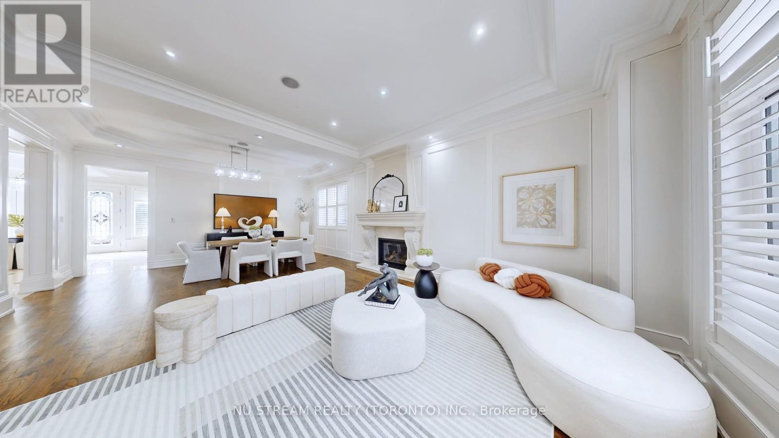 205 Byng Avenue, Toronto, Ontario  M2N 4L2 - Photo 4 - C12986822