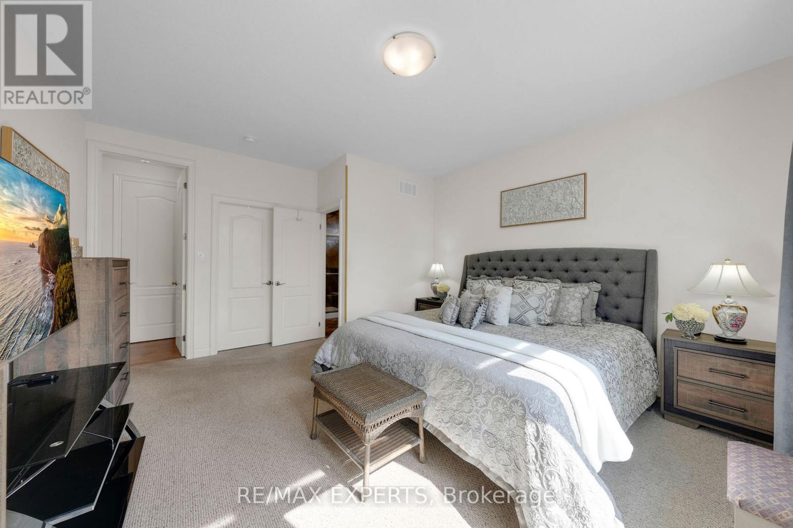 40 Hillcrest Drive, New Tecumseth, Ontario  L9R 0N4 - Photo 25 - N12988162