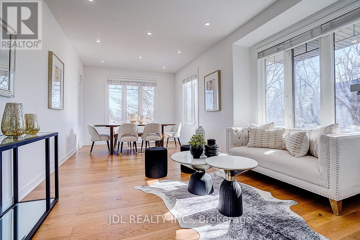 46 Braehead Drive, Richmond Hill, Ontario  L4E 0B3 - Photo 17 - N12988168