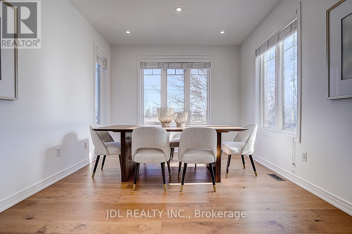 46 Braehead Drive, Richmond Hill, Ontario  L4E 0B3 - Photo 19 - N12988168