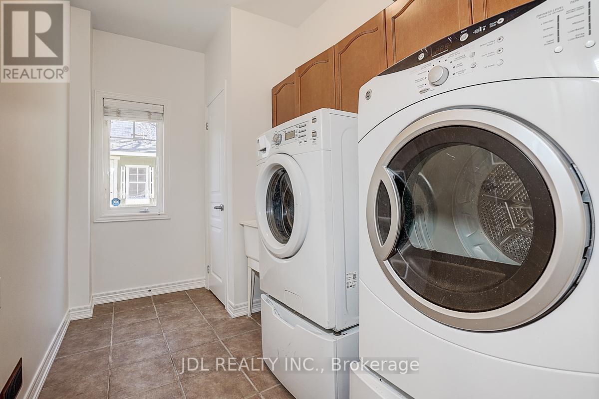 46 Braehead Drive, Richmond Hill, Ontario  L4E 0B3 - Photo 23 - N12988168